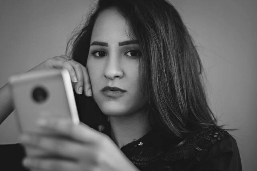 How to Fix Smartphone Face Unlock Issues in Low Light How to Fix Smartphone Face Unlock Issues in Low Light