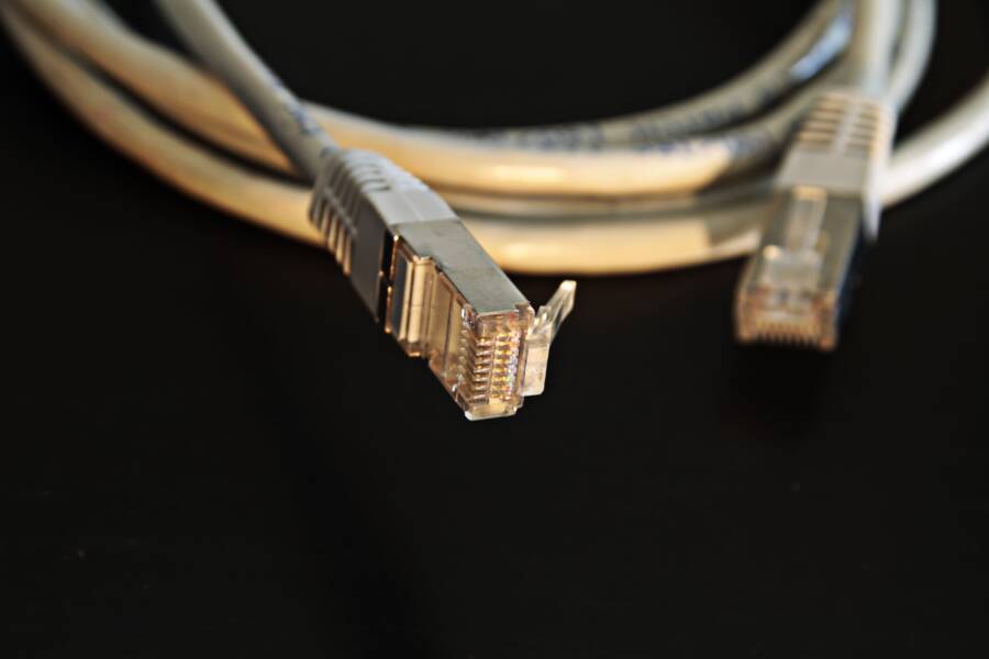 How to Fix Wi-Fi Dropping on One Floor of Your House