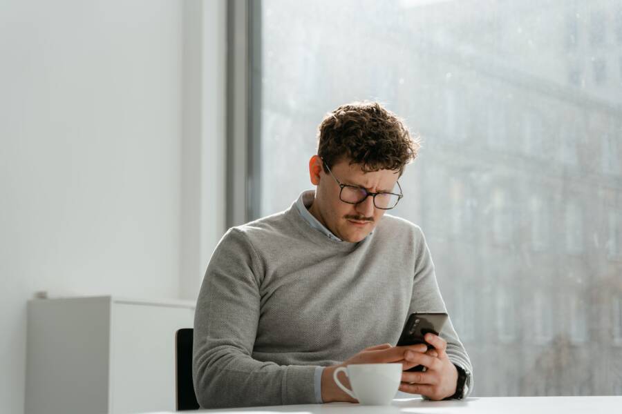 How to Fix Wrong Contact Names on Your Smartphone