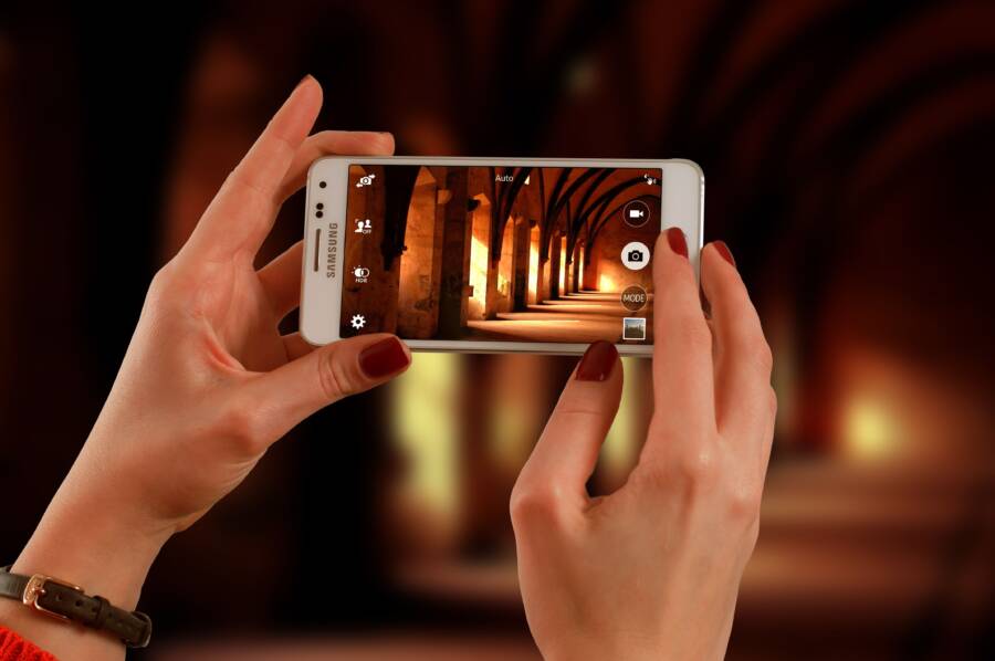 How to Fix Your Phone When It Won't Save Low Light Photos