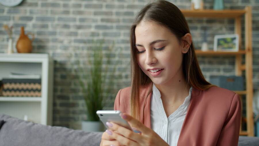 How to Keep Your Phone Hotspot From Turning Off When Idle