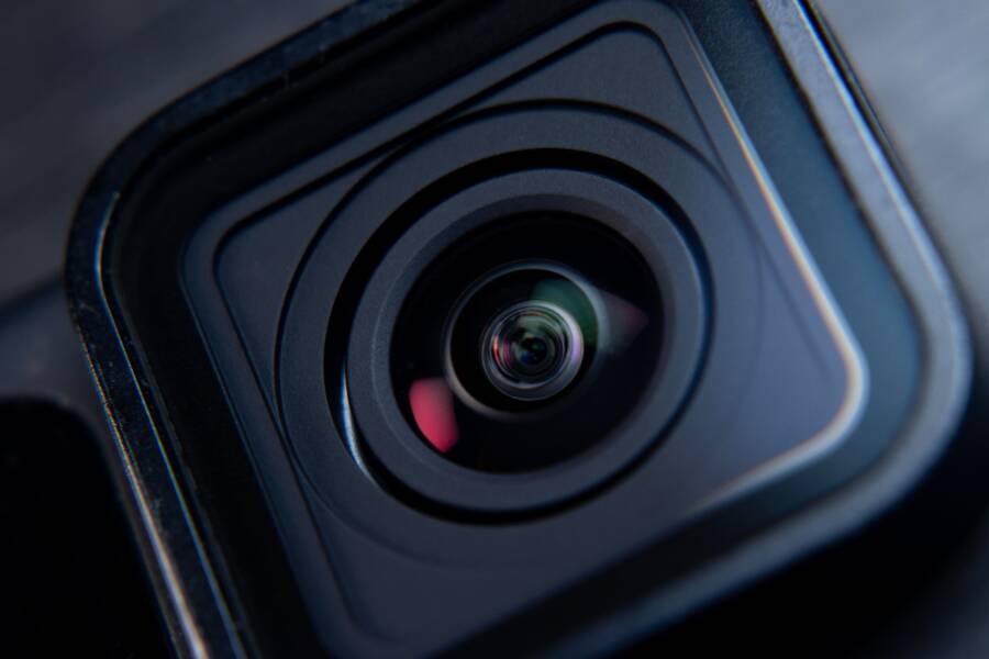 How to Stop Your Phone Camera From Switching Lenses Automatically