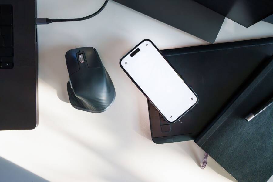 How to Stop Your Phone Home Screen from Getting Cluttered