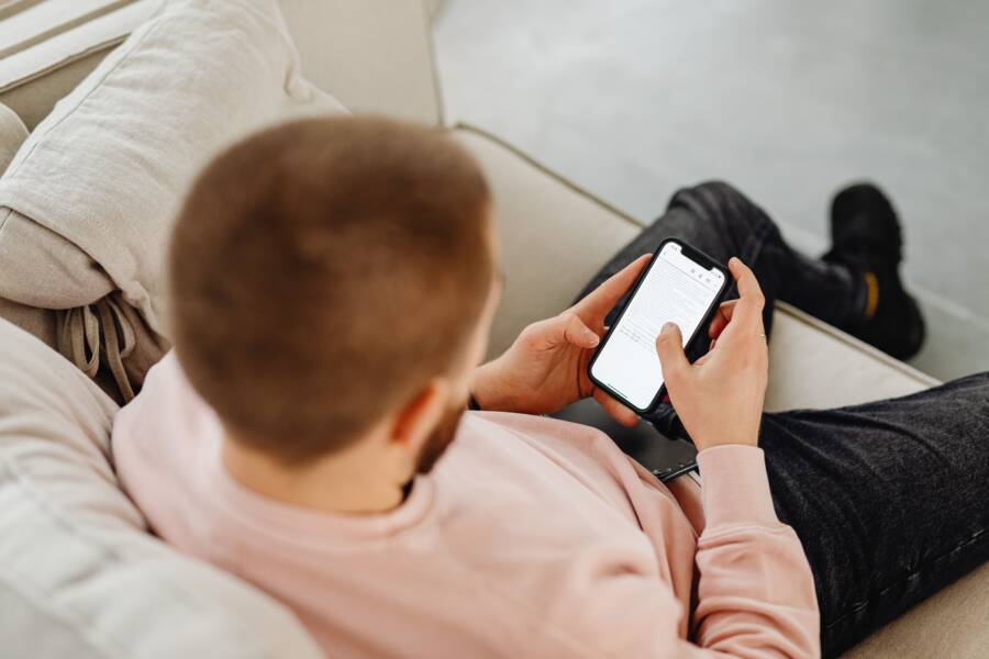How to Stop Your Smartphone from Constantly Reloading Browser Tabs How to Stop Your Smartphone from Constantly Reloading Browser Tabs