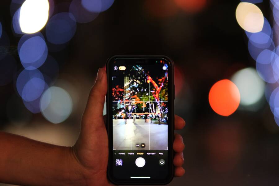 How to Stop Your Smartphone From Dimming in Battery Saver Mode