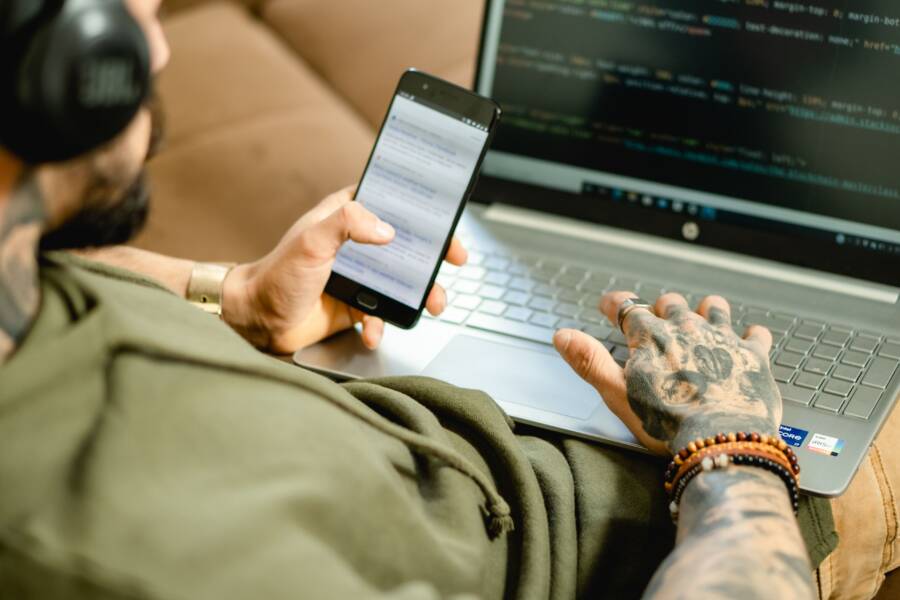 How to Stop Your Smartphone Keyboard From Switching Languages Automatically How to Stop Your Smartphone Keyboard From Switching Languages Automatically